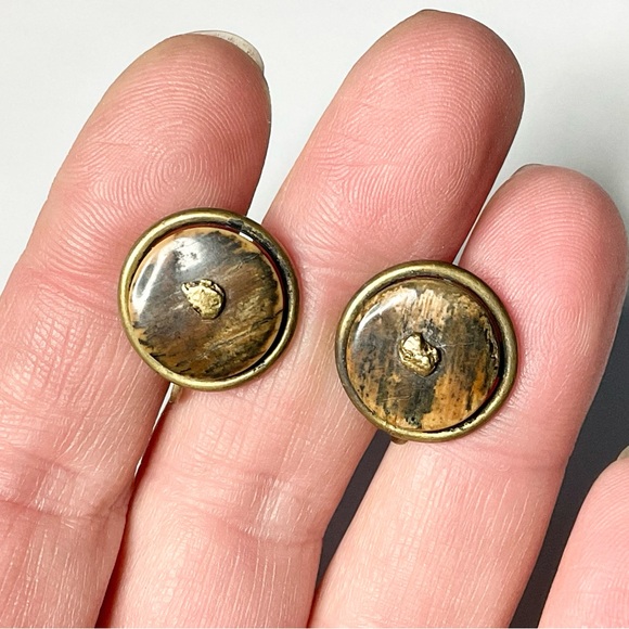 Vintage Gold Rush Nuggets on Fossil Sterling Silver Screwback Earrings - Picture 5 of 7